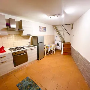 etnea-house-catania-center.sicilyhotelsitaly.net/